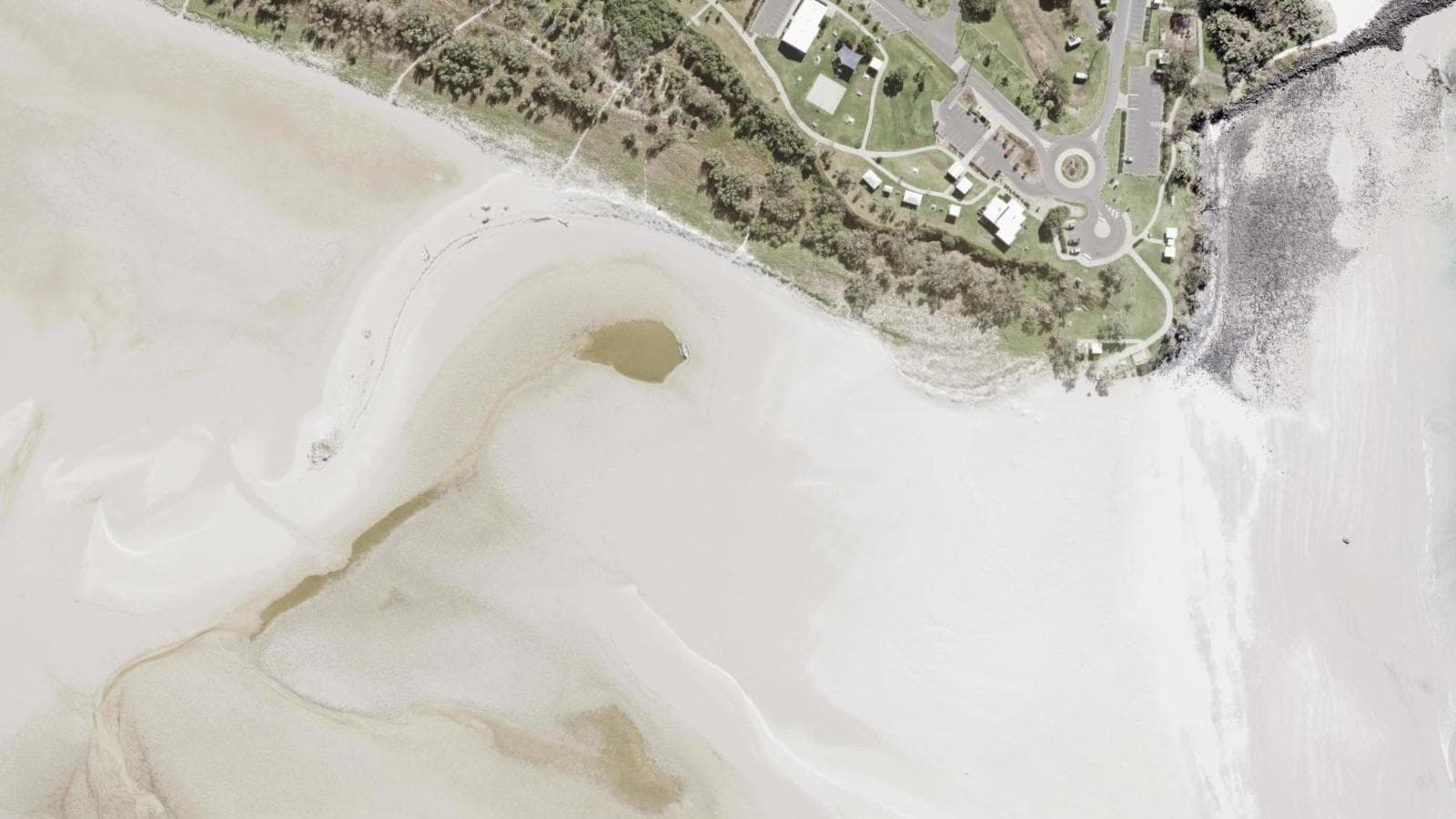 Elliot Heads Beach, Southern Great Barrier Reef