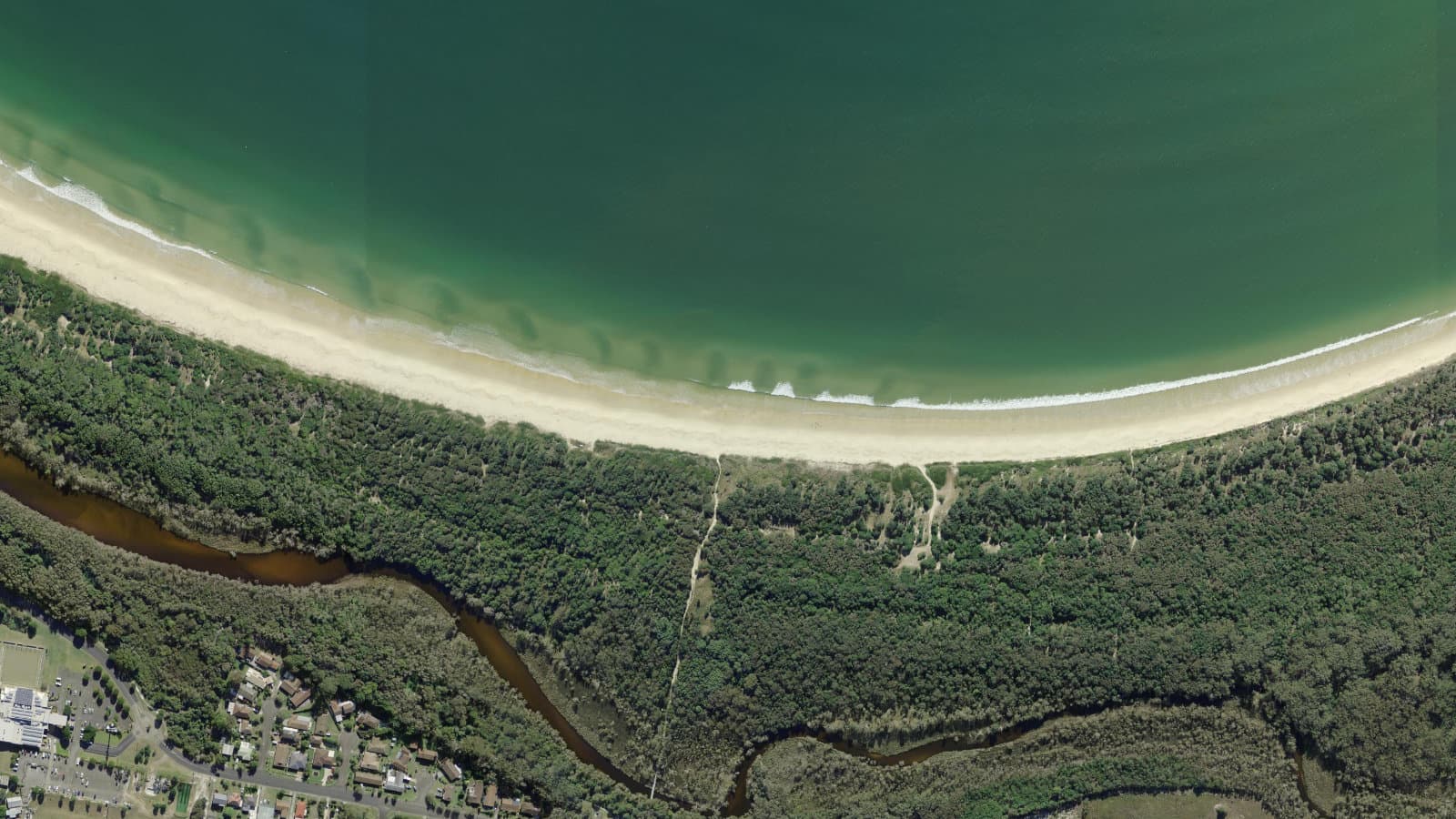 Front Beach, Mid North Coast