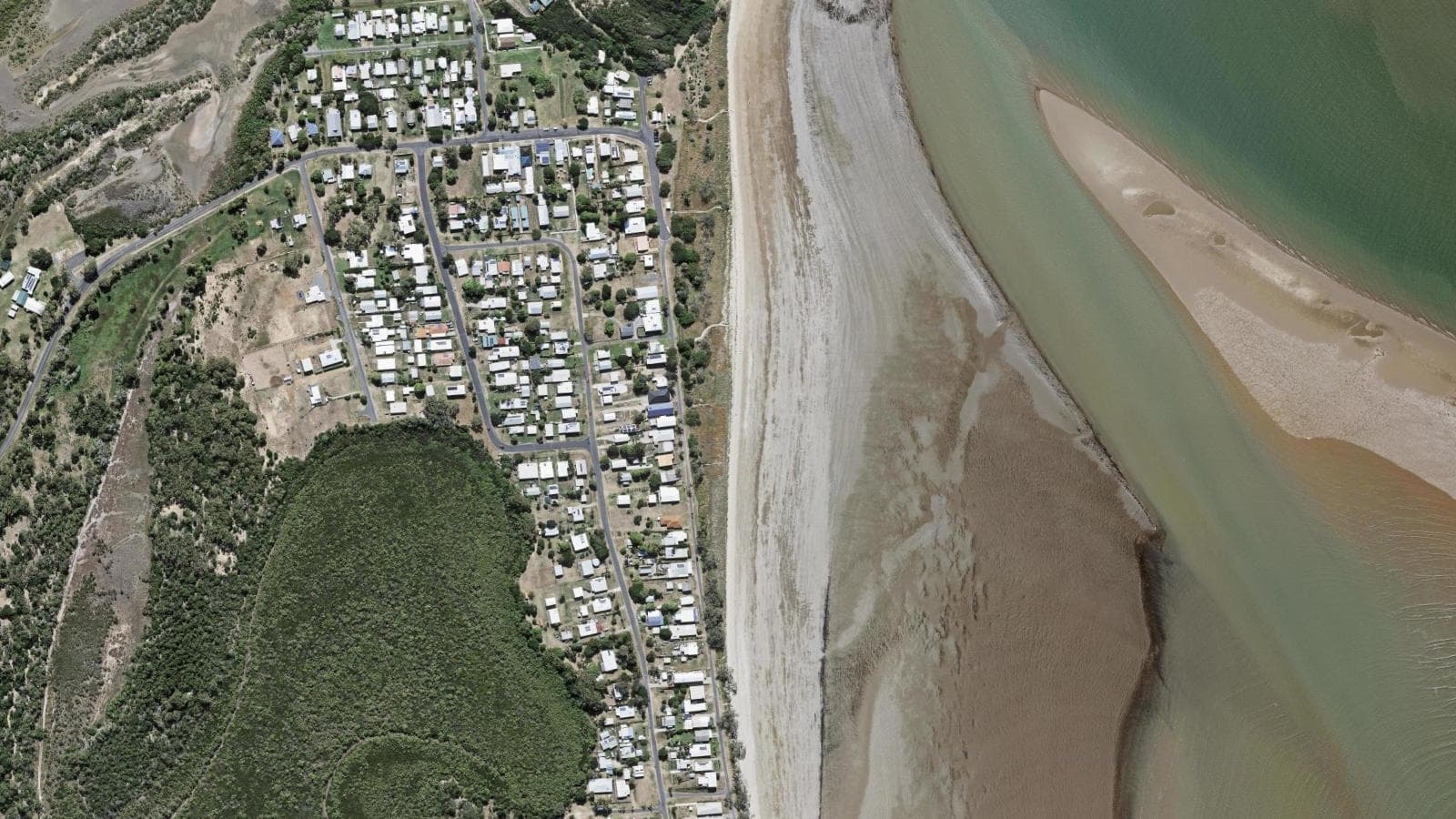 Keppel Sands Main Beach, Capricorn Coast