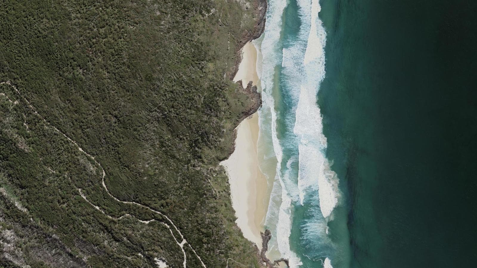 South Waddy Beach, Fraser Coast & K'gari