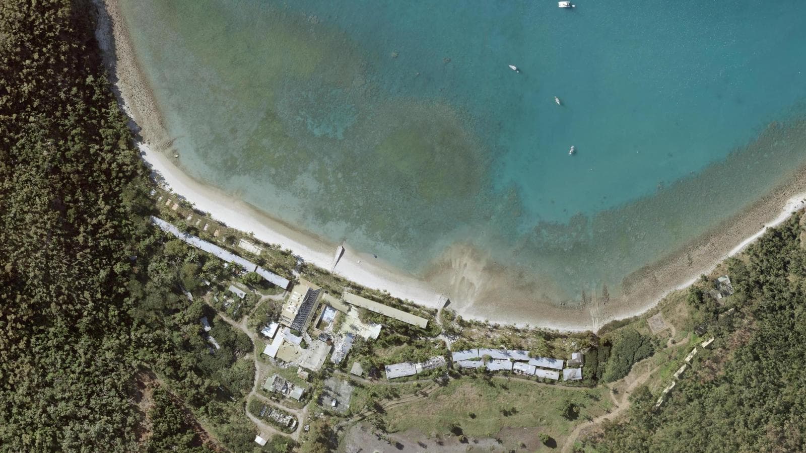 Bauer Bay Beach, Mackay & Whitsundays
