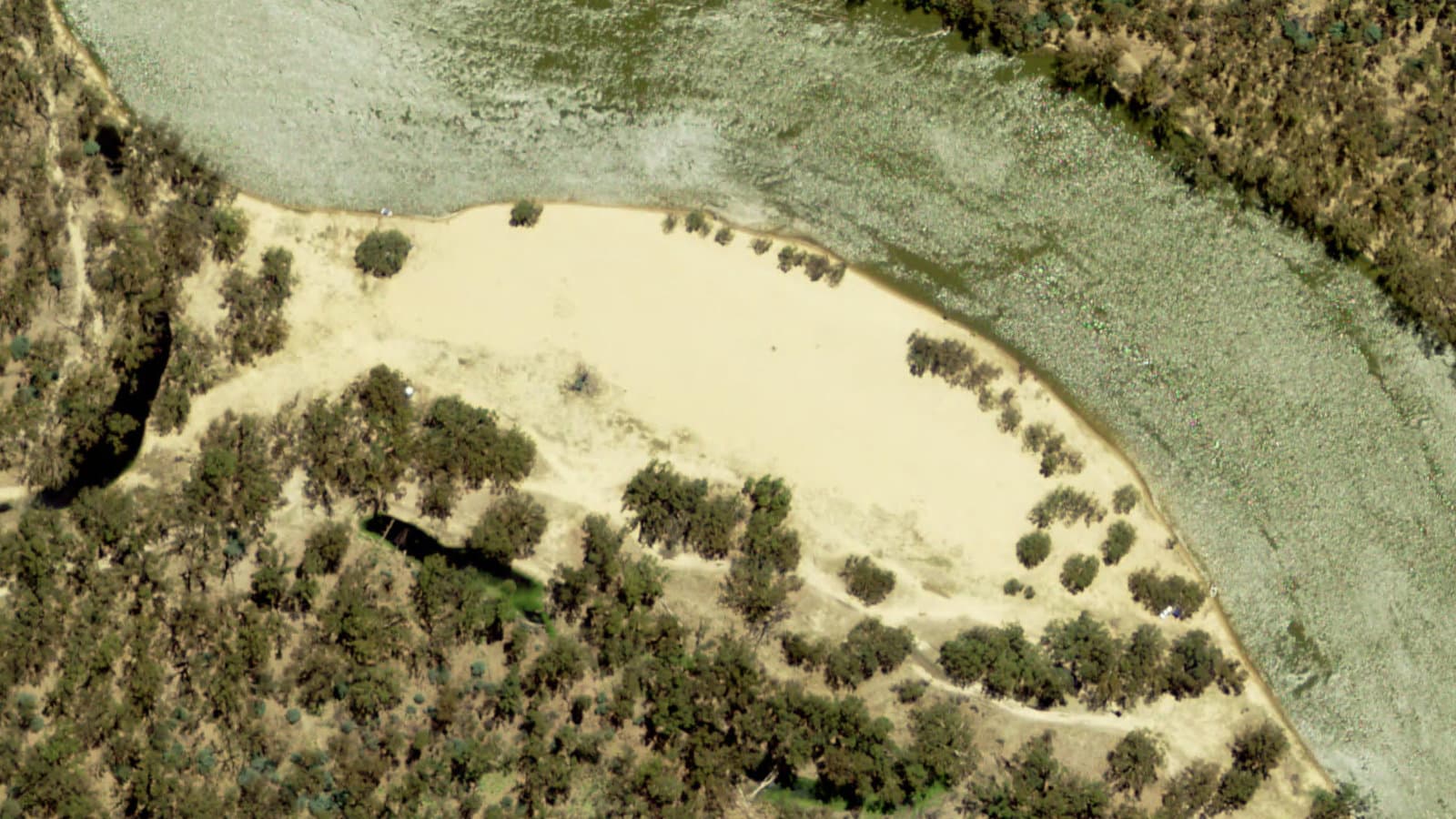 Bouchiers Beach, Inland NSW
