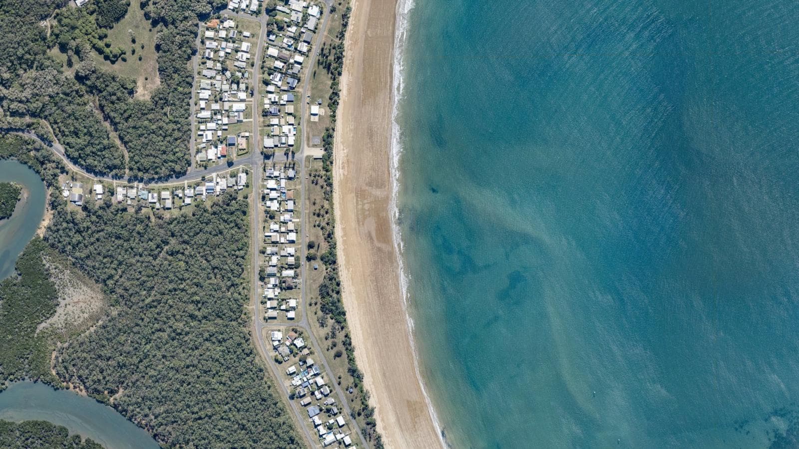 Grasstree Beach, Mackay & Whitsundays