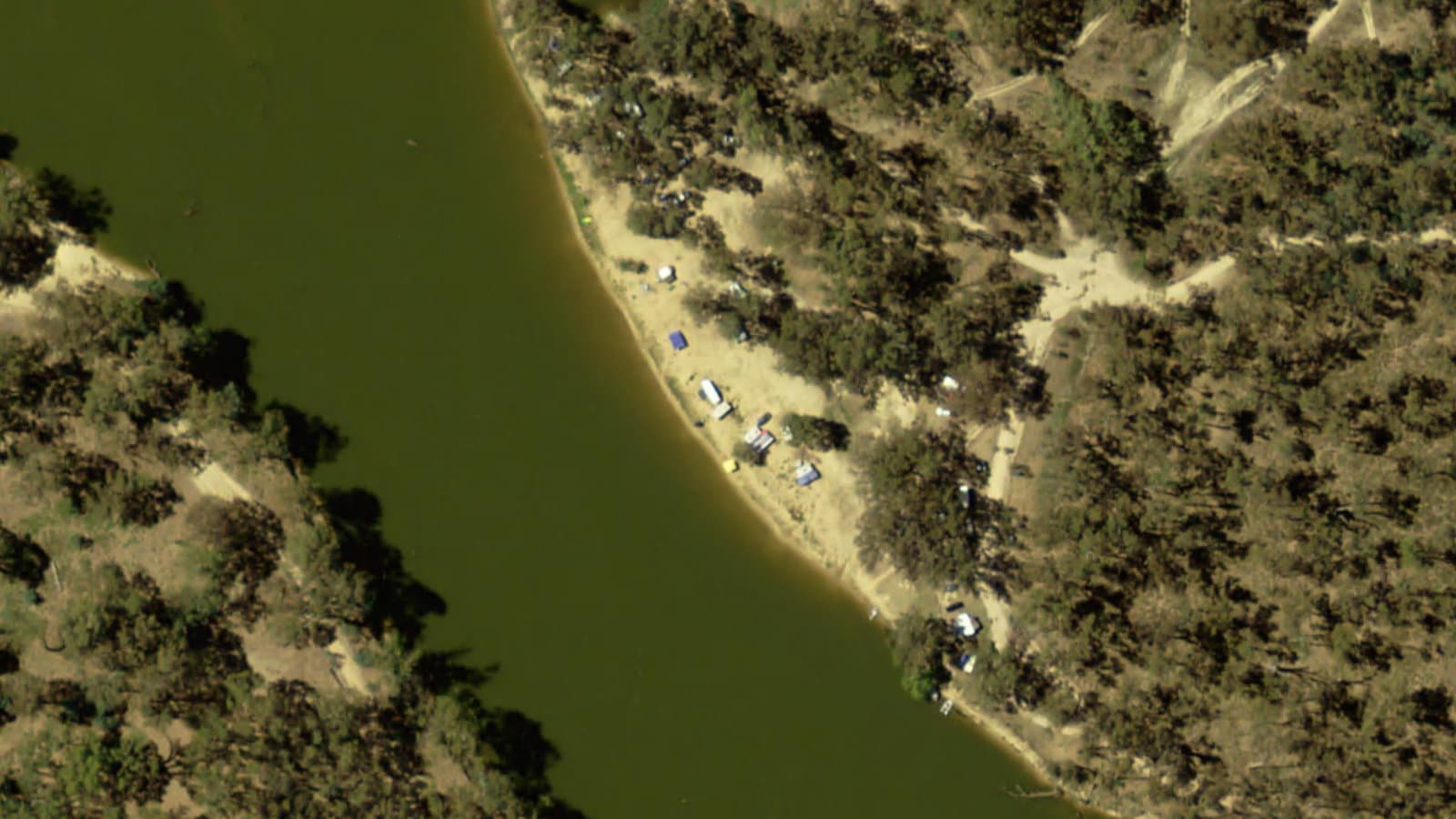 Hinches Beach, Inland NSW