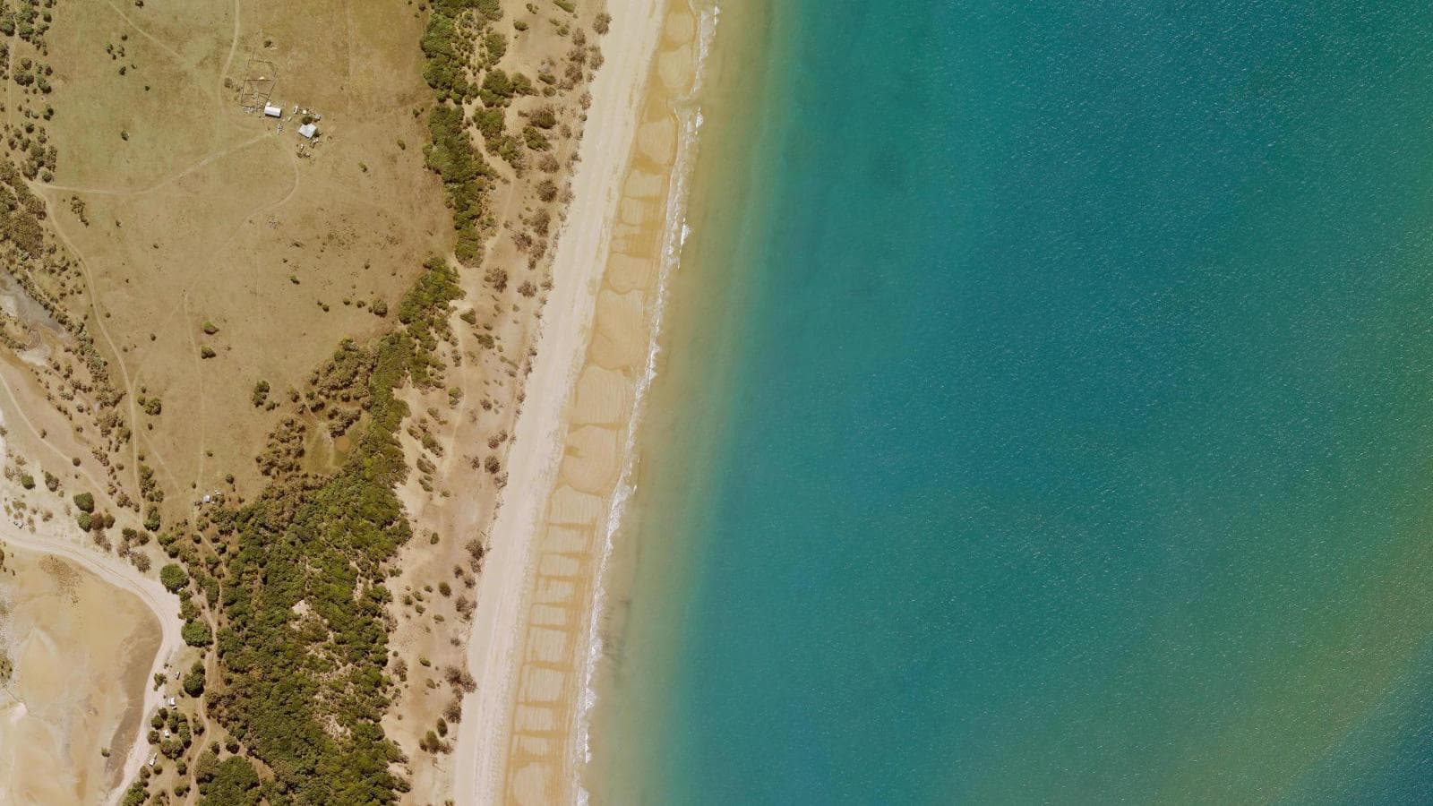 Notch Point Beach, Mackay & Whitsundays