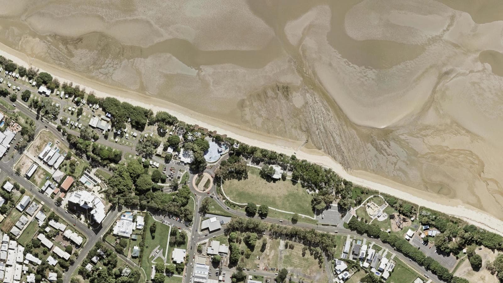 Pialba Beach, Fraser Coast & K'gari