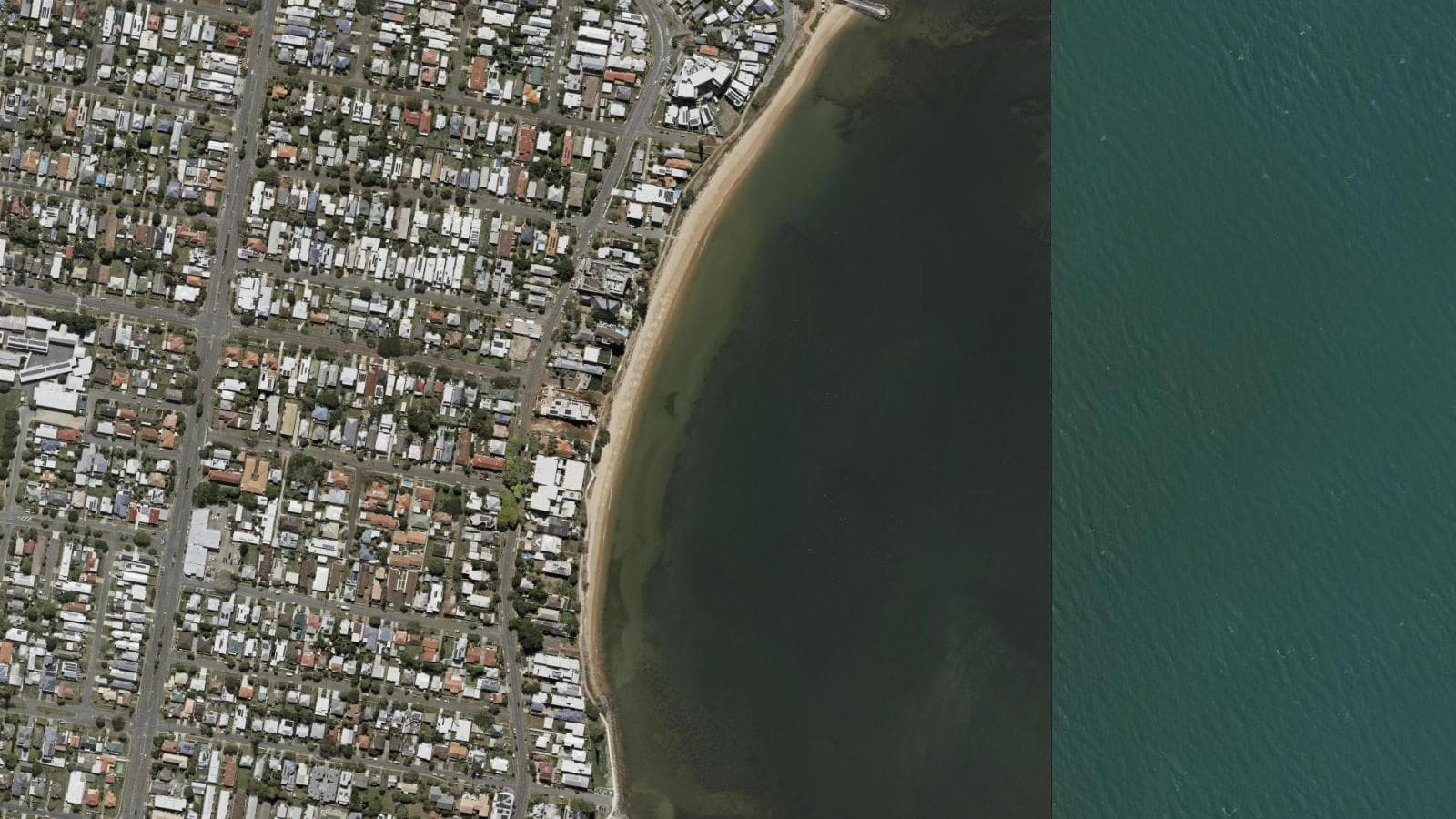 Queens Beach (central), Brisbane & Moreton Bay