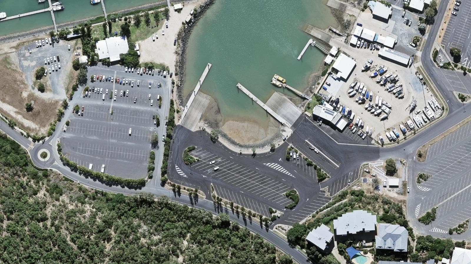 Rosslyn Boat Harbour Beach, Capricorn Coast